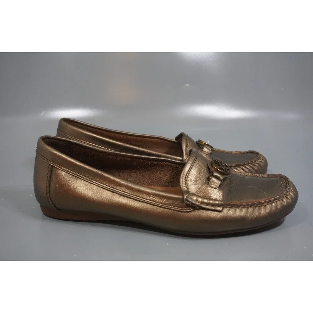 Coach Fonda Womens 7.5B Gold Patent Leather Driving Loafers Moccasin Flats Logo